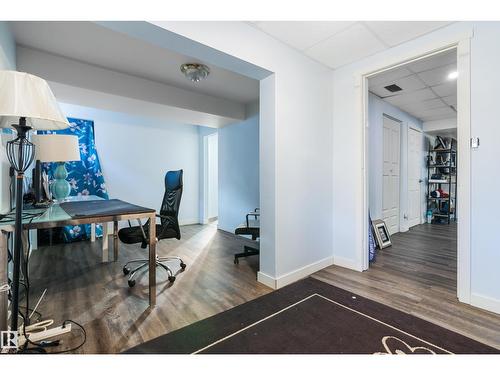 101 Westridge Rd Nw, Edmonton, AB - Indoor