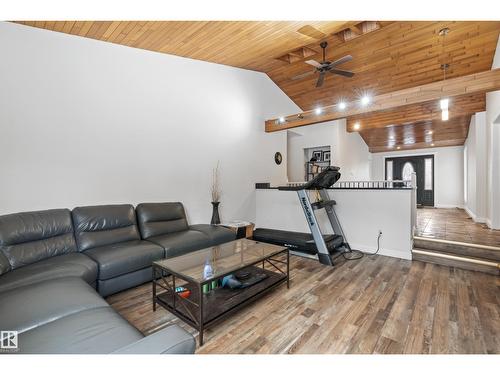 101 Westridge Rd Nw, Edmonton, AB - Indoor