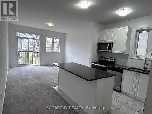 231 Ridley Crescent, Southgate, ON - Indoor Photo Showing Kitchen