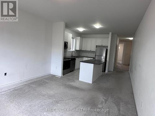 231 Ridley Crescent, Southgate, ON - Indoor Photo Showing Kitchen
