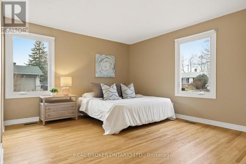 1294 Fernwood Drive, Ottawa, ON - Indoor Photo Showing Bedroom