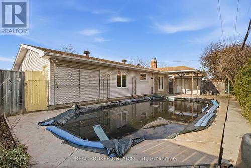 1294 Fernwood Drive, Ottawa, ON - Outdoor