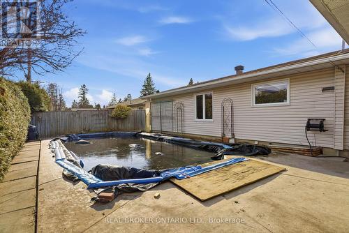 1294 Fernwood Drive, Ottawa, ON - Outdoor