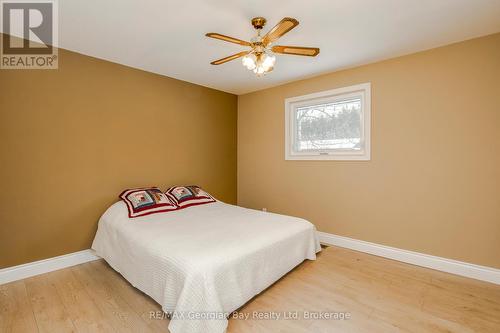 41 Beaufort Crescent, Tiny, ON - Indoor Photo Showing Bedroom