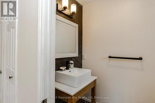 41 Beaufort Crescent, Tiny, ON - Indoor Photo Showing Bathroom