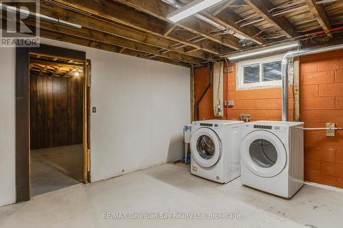 41 Beaufort Crescent, Tiny, ON - Indoor Photo Showing Laundry Room