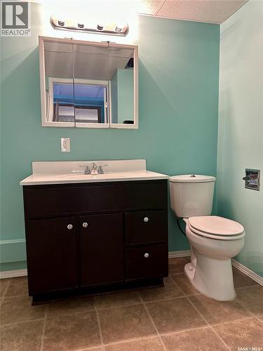 3317 Eagle Crescent, Prince Albert, SK - Indoor Photo Showing Bathroom
