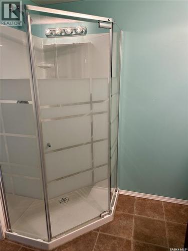 3317 Eagle Crescent, Prince Albert, SK - Indoor Photo Showing Bathroom