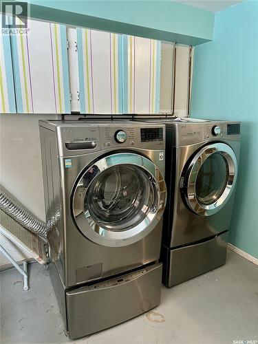 3317 Eagle Crescent, Prince Albert, SK - Indoor Photo Showing Laundry Room