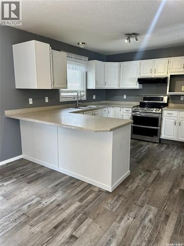 3317 Eagle Crescent, Prince Albert, SK - Indoor Photo Showing Kitchen