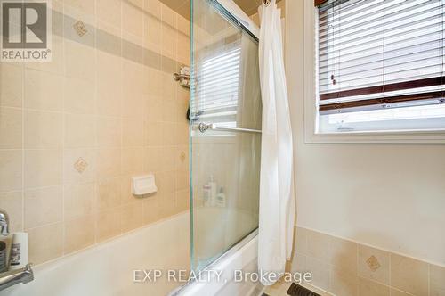 20 Everett Street, Markham, ON - Indoor Photo Showing Bathroom