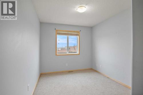 1 Ivey Close, Red Deer, AB - Indoor Photo Showing Other Room