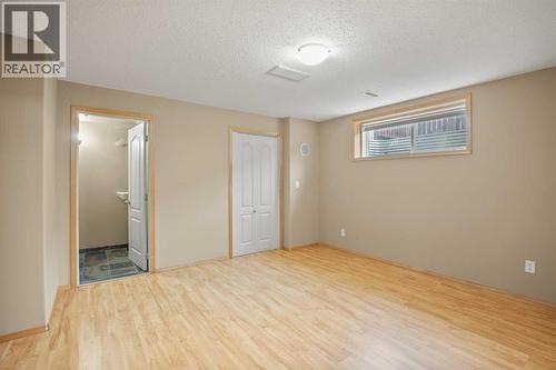 1 Ivey Close, Red Deer, AB - Indoor Photo Showing Other Room