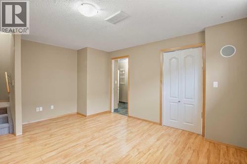 1 Ivey Close, Red Deer, AB - Indoor Photo Showing Other Room