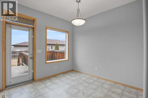 1 Ivey Close, Red Deer, AB - Indoor Photo Showing Other Room