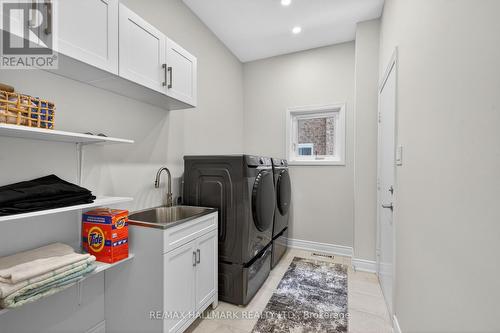 5733 Tayside Crescent, Mississauga, ON - Indoor Photo Showing Laundry Room