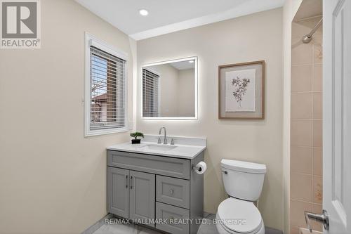 5733 Tayside Crescent, Mississauga, ON - Indoor Photo Showing Bathroom