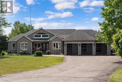 89 HURD STREET Oshawa, ON L1H 0M3