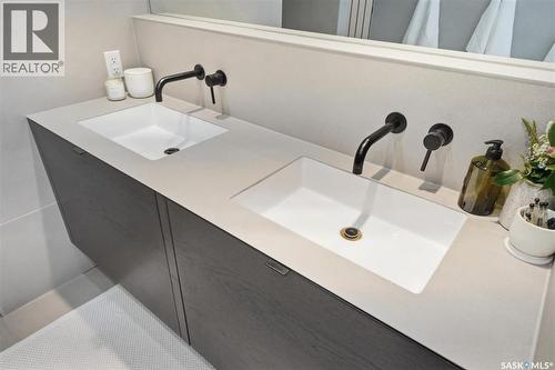 3610 Balfour Court, Saskatoon, SK - Indoor Photo Showing Bathroom