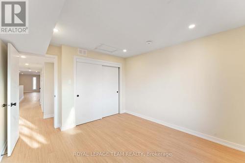 90 Elm Street, Ottawa, ON - Indoor Photo Showing Other Room