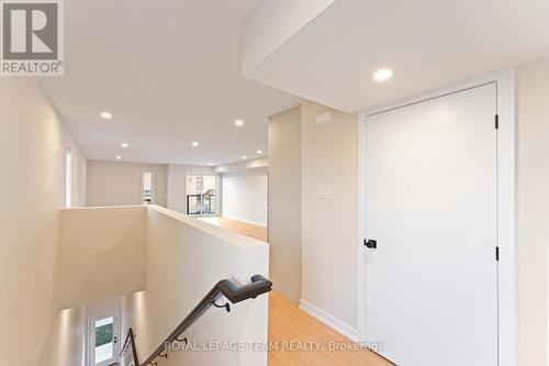 90 Elm Street, Ottawa, ON - Indoor Photo Showing Other Room