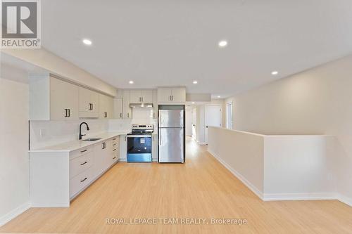 90 Elm Street, Ottawa, ON - Indoor Photo Showing Kitchen
