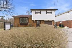 20 RAVENVIEW DRIVE Toronto (West Hill), ON M1E 3M1