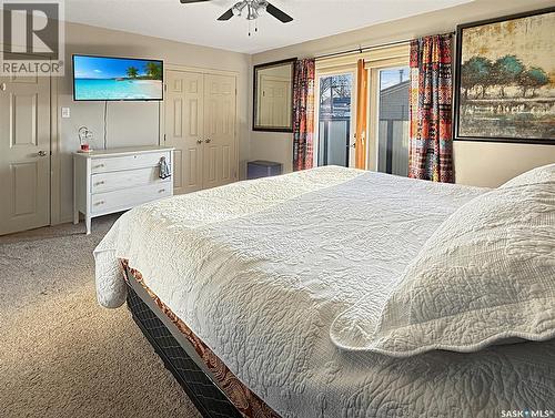 152 4Th Avenue Se, Swift Current, SK - Indoor Photo Showing Bedroom