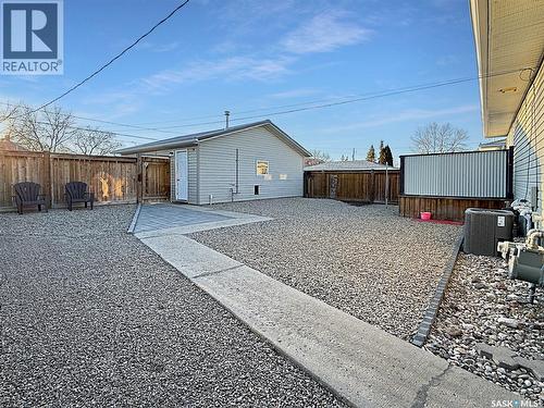 152 4Th Avenue Se, Swift Current, SK - Outdoor