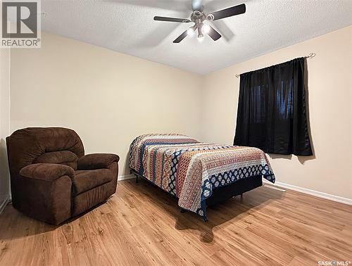 152 4Th Avenue Se, Swift Current, SK - Indoor Photo Showing Bedroom