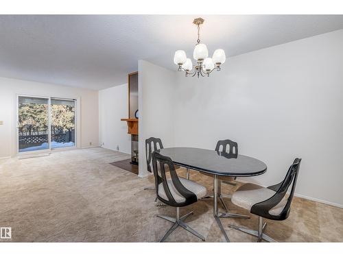 108 Forest Gv, St. Albert, AB - Indoor Photo Showing Dining Room