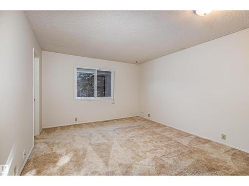 108 Forest Gv, St. Albert, AB - Indoor Photo Showing Other Room