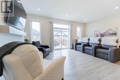 Patio Doors to Deck - 19 Huntley Avenue, Tillsonburg, ON - Indoor Photo Showing Living Room