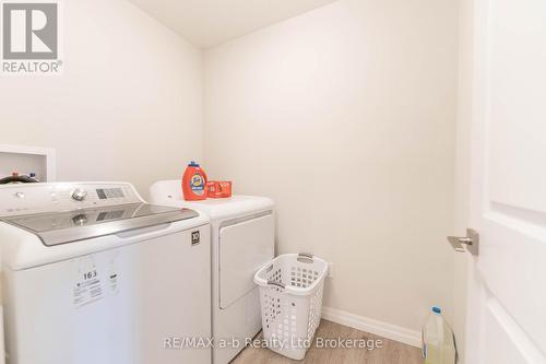 Second Level Laundry - 19 Huntley Avenue, Tillsonburg, ON - Indoor Photo Showing Laundry Room