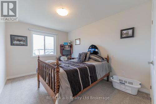Second Bedroom - 19 Huntley Avenue, Tillsonburg, ON - Indoor Photo Showing Bedroom