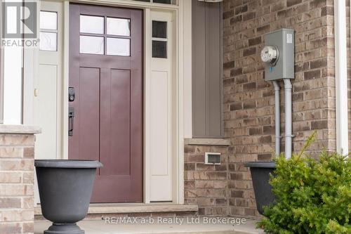 Front Entrance - 19 Huntley Avenue, Tillsonburg, ON -  With Exterior