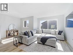 122 RIVER GATE Drive Kamloops, BC V2H 0E4