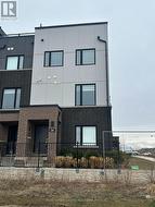 24 - 348 WHEAT BOOM DRIVE S Oakville, ON L6H 3V6