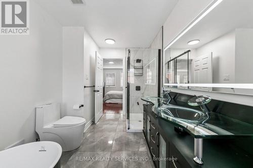 4 Burt Drive, Brampton, ON - Indoor Photo Showing Bathroom
