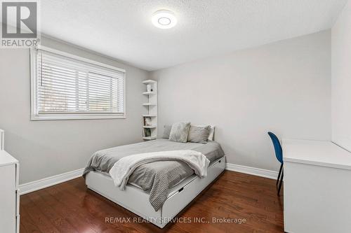 4 Burt Drive, Brampton, ON - Indoor Photo Showing Bedroom