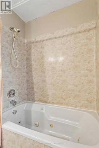 20 Plainsman Road, Mississauga, ON - Indoor Photo Showing Bathroom