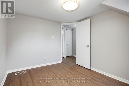 231 St Andrew Street, Ottawa, ON - Indoor Photo Showing Other Room