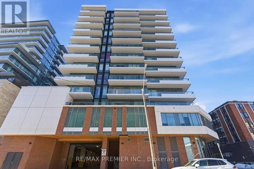 914 - 212 King William Street, Hamilton, ON - Outdoor