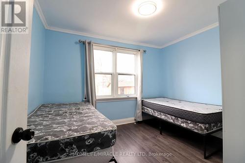 80 Roseview Avenue, Cambridge, ON - Indoor Photo Showing Bedroom