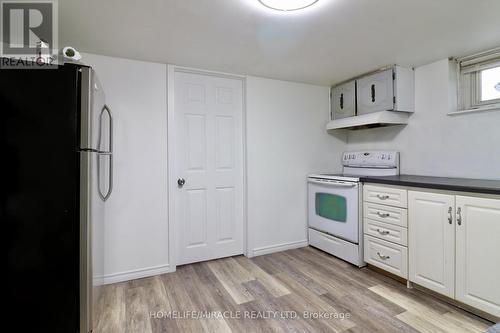 80 Roseview Avenue, Cambridge, ON - Indoor Photo Showing Kitchen
