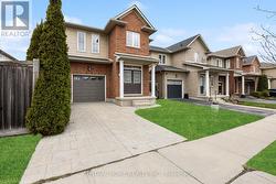 165 PALACEBEACH TRAIL  Hamilton, ON L8E 0C3