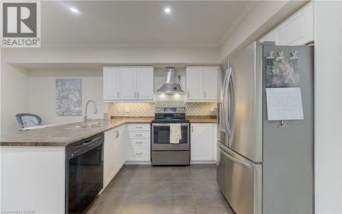 50 Howe Drive W Unit# 4D, Kitchener, ON - Indoor Photo Showing Kitchen With Stainless Steel Kitchen