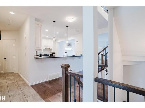 17539 61 St Nw, Edmonton, AB - Indoor Photo Showing Other Room