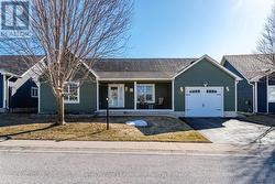 1 GIDLEY COURT Penetanguishene, ON L9M 0A7