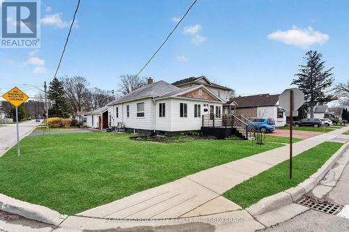 56 MARGERY AVENUE  St. Catharines (Haig), ON L2R 6J8